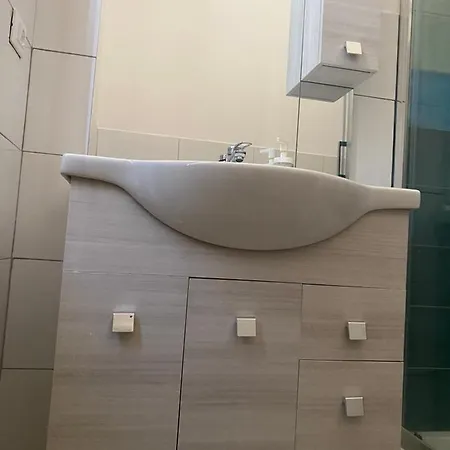 Olivo 3* إِمبولي